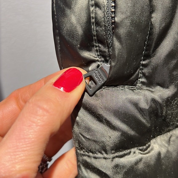 Elegant puffer coat size 40 Italy so 36 French and US 4 - Picture 7 of 8